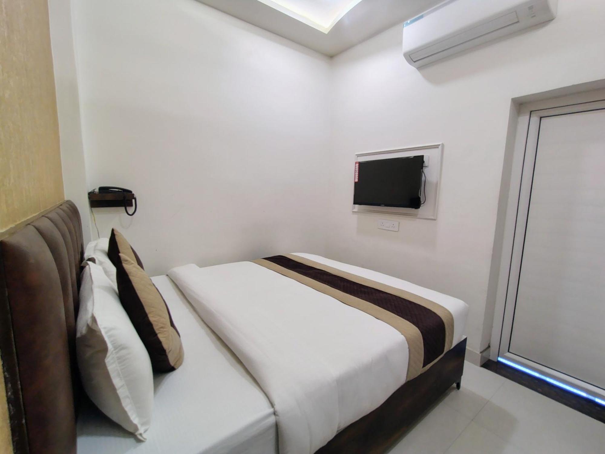 Hotel Mrk Varanasi Eksteriør billede