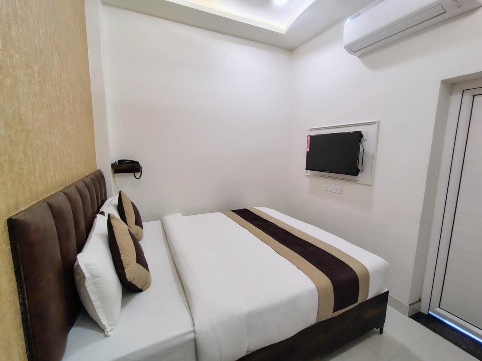 Hotel Mrk Varanasi Eksteriør billede